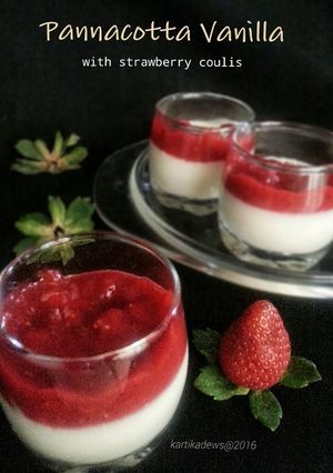 Foto resep Pannacotta vanilla with strawberry coulis (segernyaaaa^^)