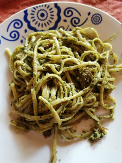 Una foto de Pasta al pesto