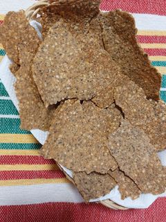 Una foto de Crackers de quinoa con semillas