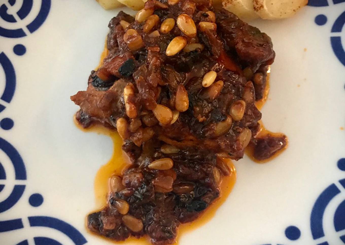 Pollo con piñones —estilo mi iaia Paquita, que llamaba: Pollo rustido—