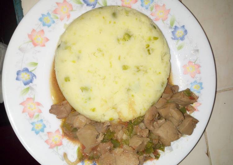 Simple Way to Prepare Ultimate Mukimo with liver#authormarathon#my mum's recipe contest