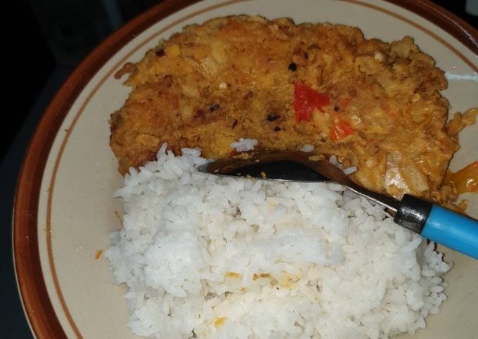 Cara bikin Indomie Goreng Aceh Geprek (sarapan praktis buat suami) Cara bikin Indomie Goreng Aceh Geprek (sarapan praktis buat suami)