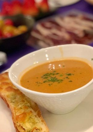 A picture of Lobster bisque.