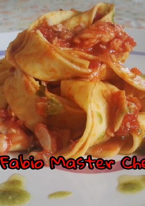Foto di Pappardelle Fresche con Cernia, Pomodorini e Pesto di Pistacchio