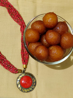 குலாப் ஜாமுன் (Gulab jamun recipe in tamil) செய்முறை முக்கிய புகைப்படம்