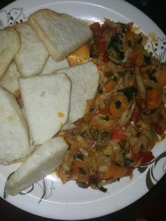 A picture of Fried yam with vegetables source.