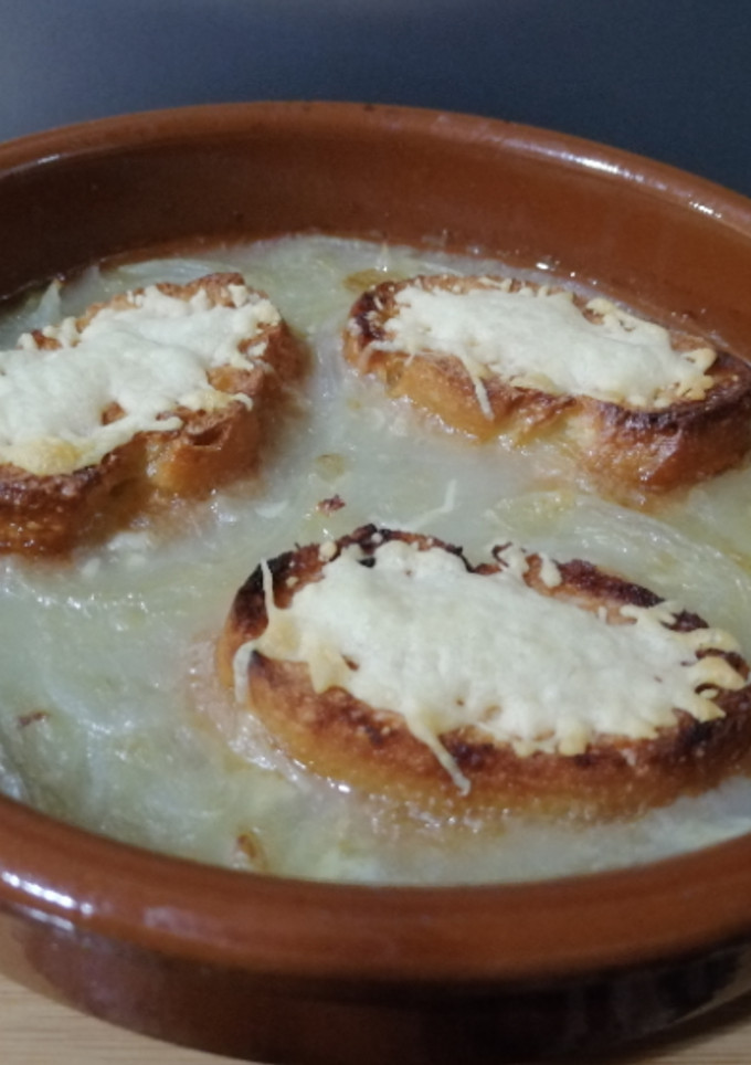 Una foto de Sopa de cebolla