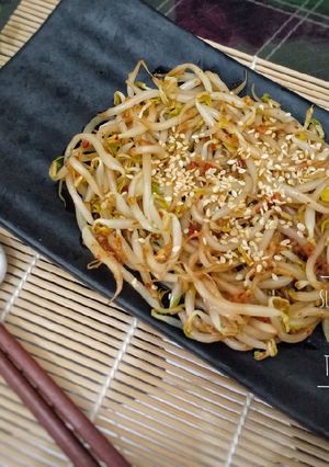 Foto resep Sukju Namul (Korean Bean Sprout Salad)