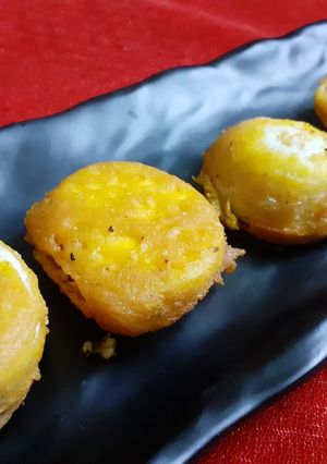 A picture of Egg Pakoda.