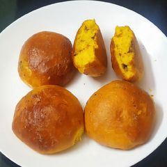 A picture of Saffron bread.