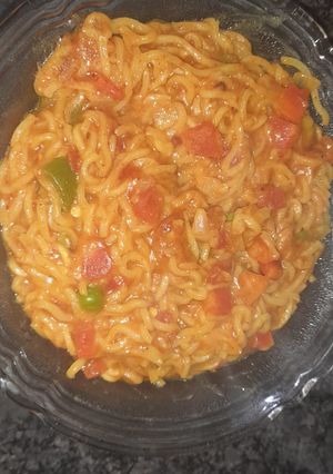 वेजिटेबल मैगी (vegetable maggi recipe in Hindi) रेसिपी मुख्य फोटो