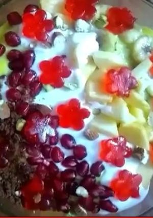 A picture of Fruit trifle.
