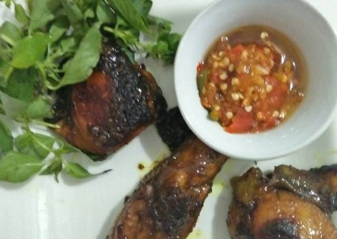 Ayam Bakar Manis dan Meresap Enak#BikinRamadhanBerkesan