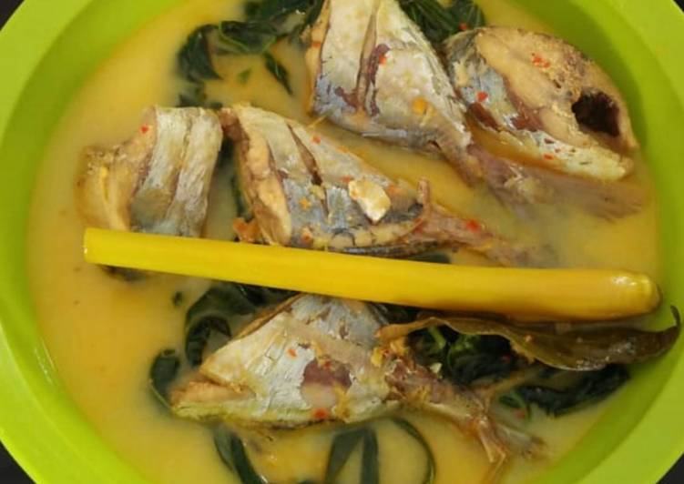 Gulai ikan mata besar pubi