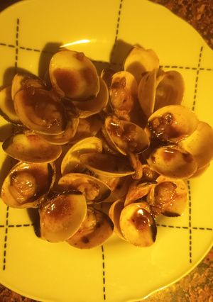 Una foto de Almejas al Vermut