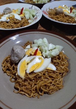 Foto resep Mie goreng telur rebus