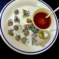 A picture of Cold Coffee with Hershey's Chocolate Bites for a summer party.