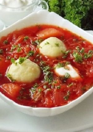 Фото Полтавский борщ с галушками. Украинская кухня.