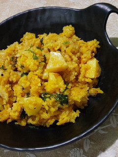सोला, कोबी मसाले भात (Kobi Masala Bhat Recipe In Marathi) रेसिपी चे मुख्य फोटो