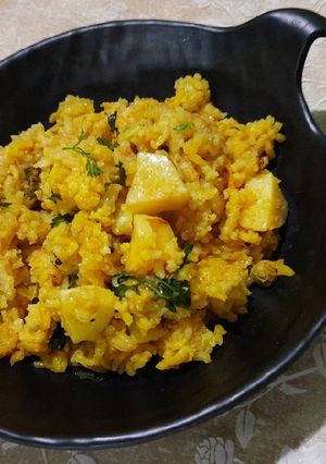 सोला, कोबी मसाले भात (Kobi Masala Bhat Recipe In Marathi) रेसिपी चे मुख्य फोटो 