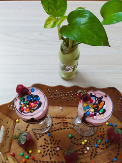 عکسی از دستور 🍹آیس پک توت فرنگی 🍓