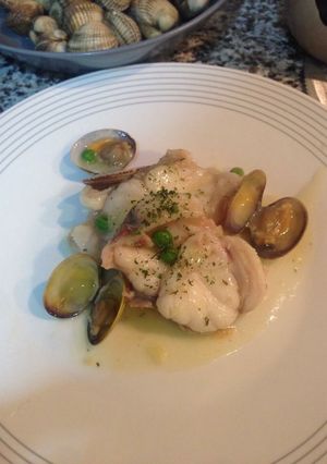 Una foto de Rape en salsa verde
