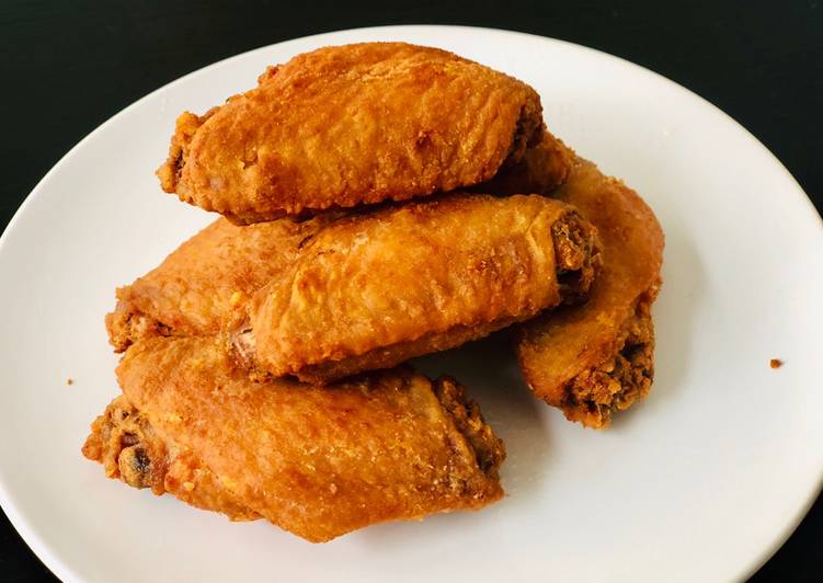 Recipe of Speedy Fish Sauce Chicken Wings (ปีกไก่ทอดนำ้ปลา)