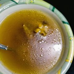 A picture of Chicken yakhni soup.