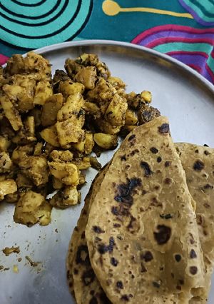 A picture of Sukhe aloo.