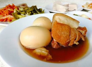 Hình của món Thịt Kho Hột Vịt Nước Dừa Xiêm Ngày Tết.