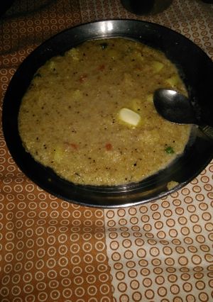 A picture of Jowar ka daliya.
