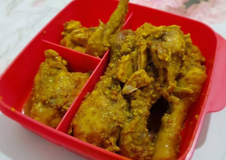 Resep Ayam Bumbu Kuning (bisa untuk bekal), Enak Banget