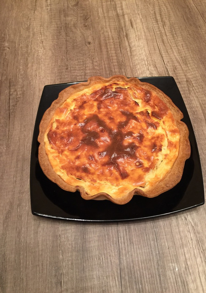 Una foto de Quiche de jamón curado y champiñones