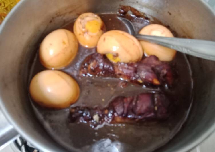 Langkah Mudah untuk Membuat Ayam telur kuah Ngo Hiong, Enak Banget