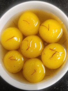 பெங்கால் ரசகுல்லா (Rasagulla recipe in tamil) செய்முறை முக்கிய புகைப்படம்