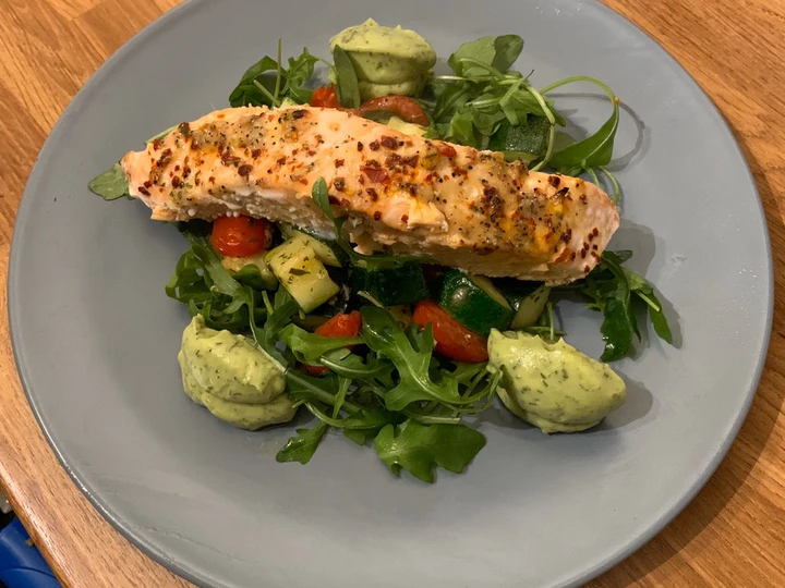 Recipe Roasted Salmon  Courgette & Tomatoes  Avocado & Dill purée  Low Carb (Keto Friendly) the Awesome  You can take Joss in your mouth
