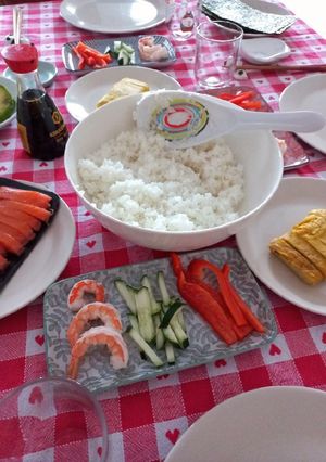 Foto di Riso per Sushi con una pentola