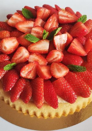 Une photo de Tarte renversée aux fraises