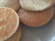 Una foto de galletitas de agua