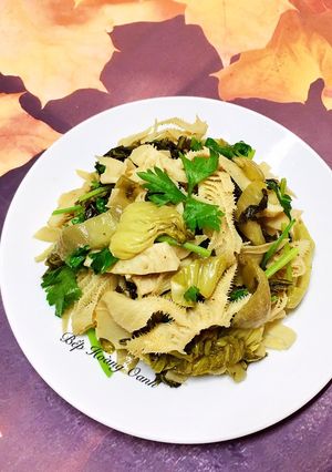Hình của món Lá Sách Bò Xào Cải Chua.