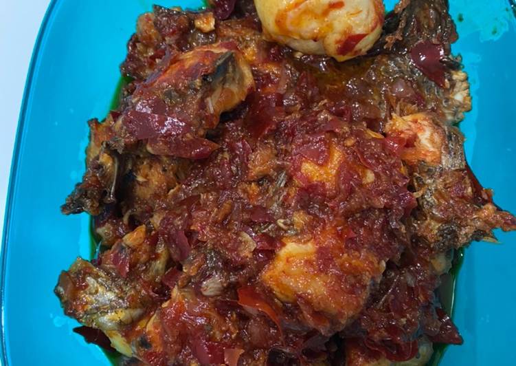 Bahan mengolah Ayam Telor Masak Habang Anti Gagal
