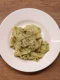 Makaron z pesto z awokado