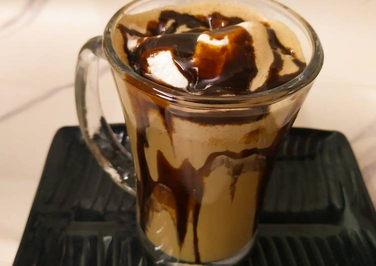 Step-by-Step Guide to Prepare Ultimate Coffee Nutella Milkshake