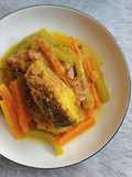 584. Pesmol Ikan Ekor Kuning