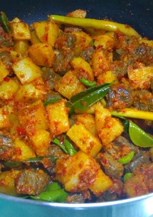 Foto resep Sambel Goreng Kentang dengan Ati Sapi / Bola-bola Daging