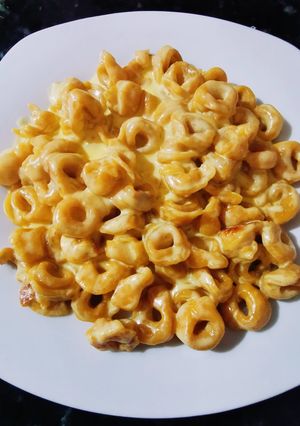 Una foto de Capeletis con salsa 3 quesos