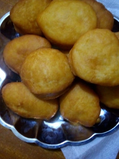 A picture of Eggless mandazi.