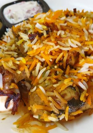 A picture of Chicken Dum Biryani.