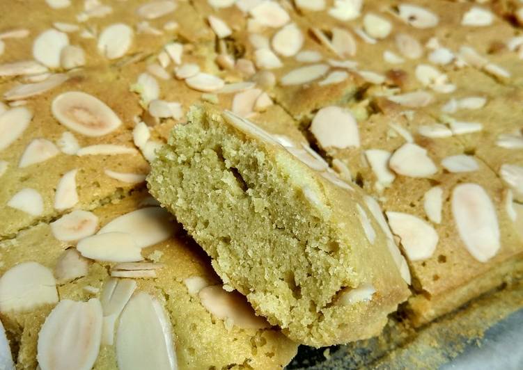 Almond Matcha Brownie