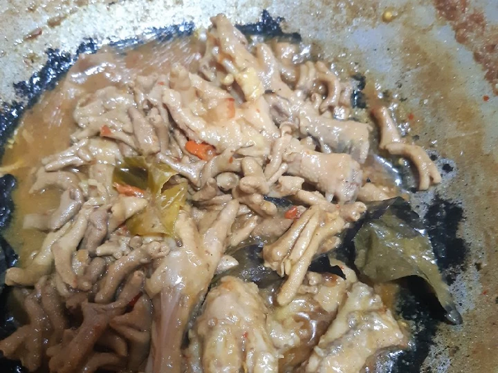 Langkah Mudah untuk Menyiapkan Resep Usus Ayam Bumbu Kuning yang  Bikin Ketagihan Anti Ribet, Uenak Banget